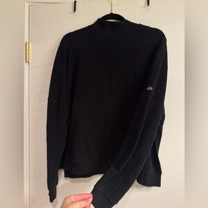 Alo sweatshirt